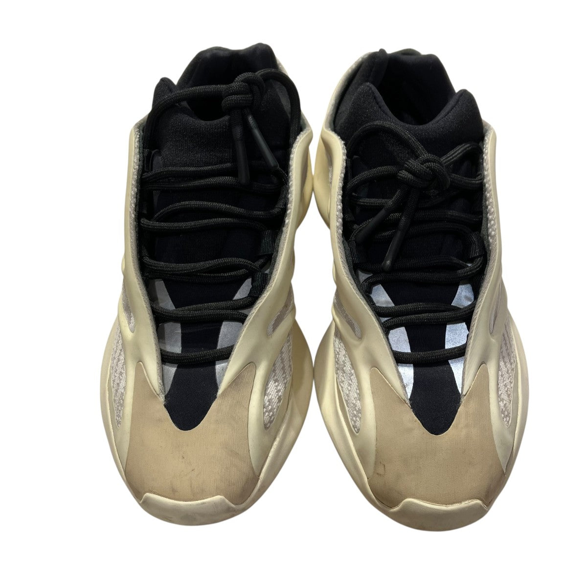 YEEZY 700V3 AzaelローカットスニーカーFW4980