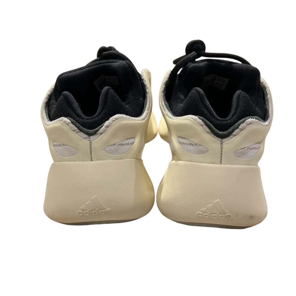 YEEZY 700V3 AzaelローカットスニーカーFW4980