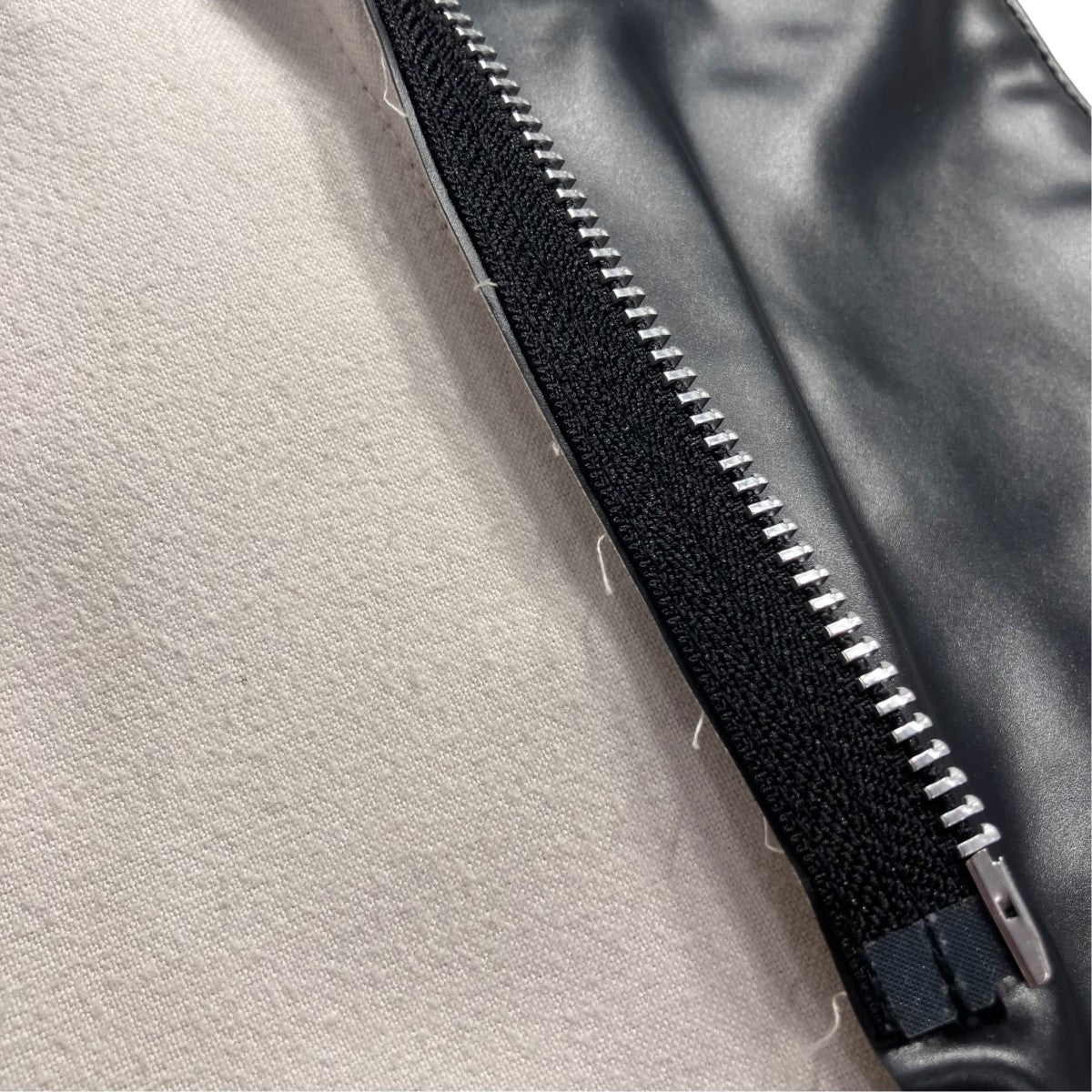 CAVEMPT RUBBER COATジップコート