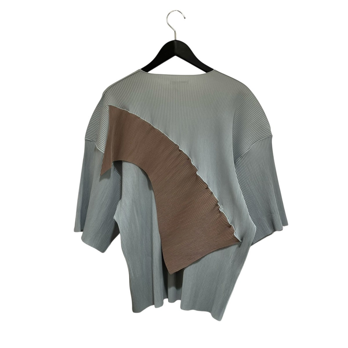kotohayokozawa(コトハ ヨコザワ) 〈TODO WAVE RELAX TOP *SHORT