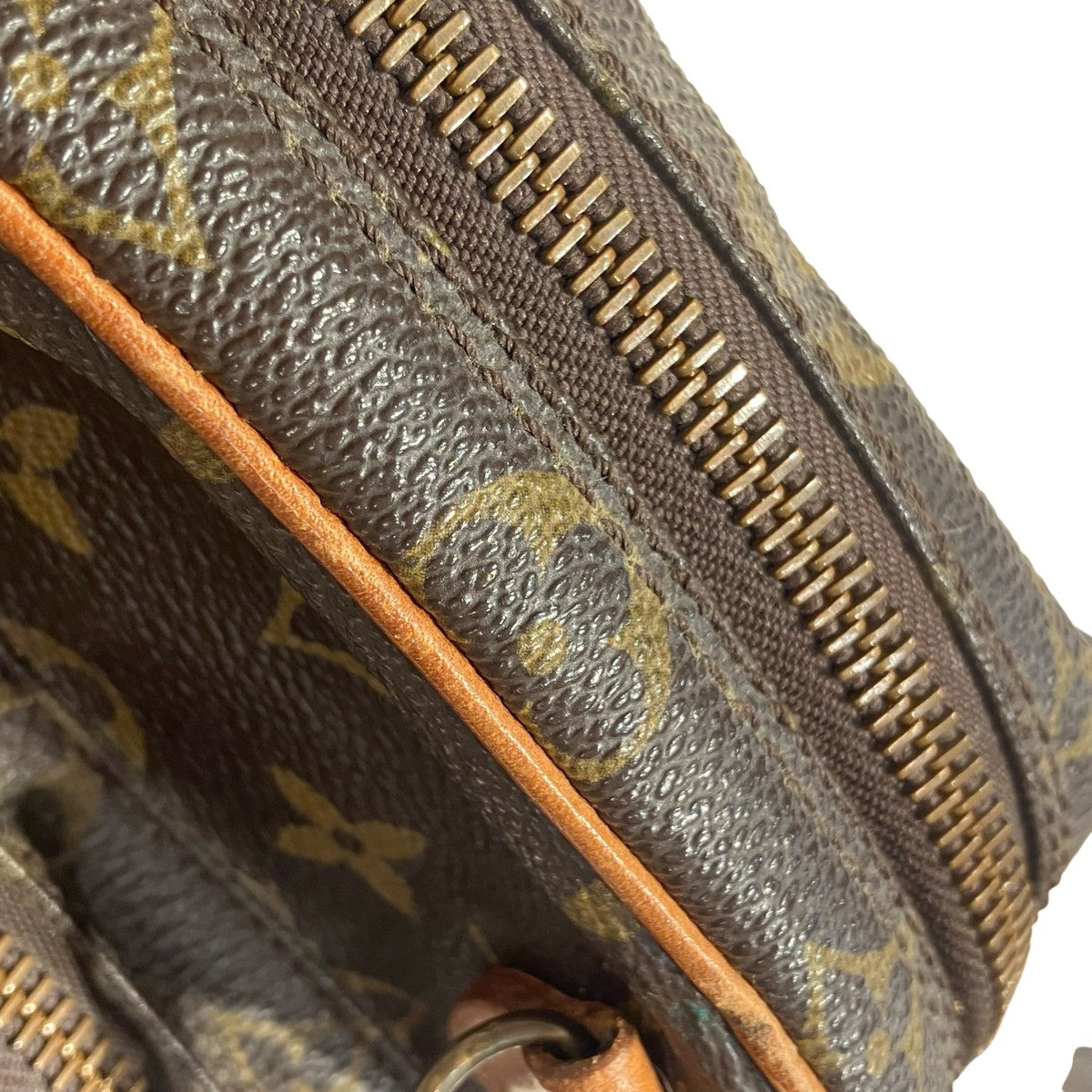 モノグラムミニアマゾンショルダーバックM45238