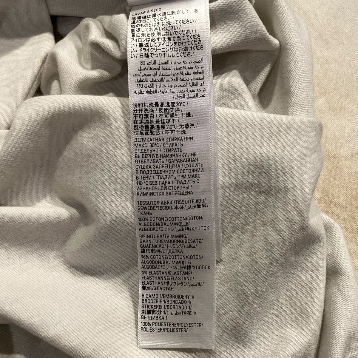 BALENCIAGA 2023SS年 Crash Dust Patch Teeユーズド加工半袖Tシャツ739028 古着・中古-6枚目のアイテム画像