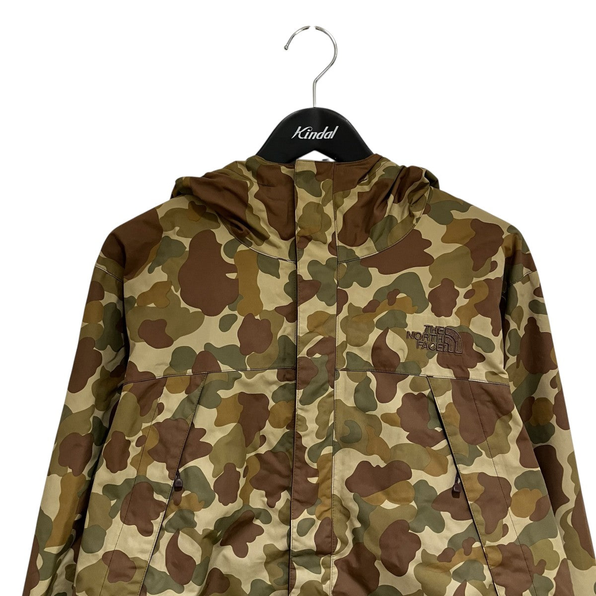 NOVELTY SCOOP JACKET カモフラ柄マウンテンパーカーNP61241