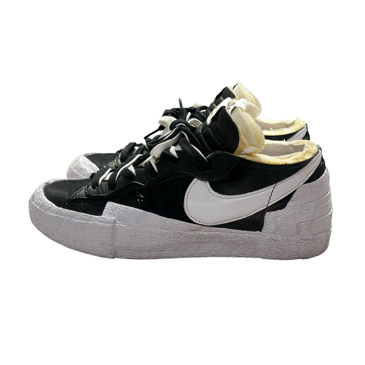 NIKE×sacai Blazer Low Black Patent LeatherスニーカーDM6443-001 古着・中古-3枚目のアイテム画像