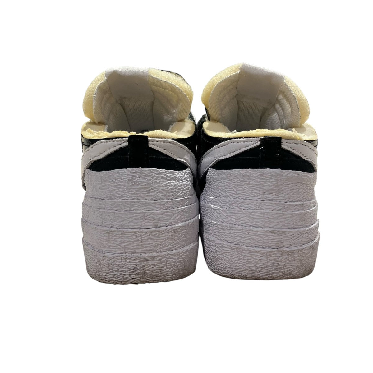 NIKE×sacai Blazer Low Black Patent LeatherスニーカーDM6443-001 古着・中古-4枚目のアイテム画像