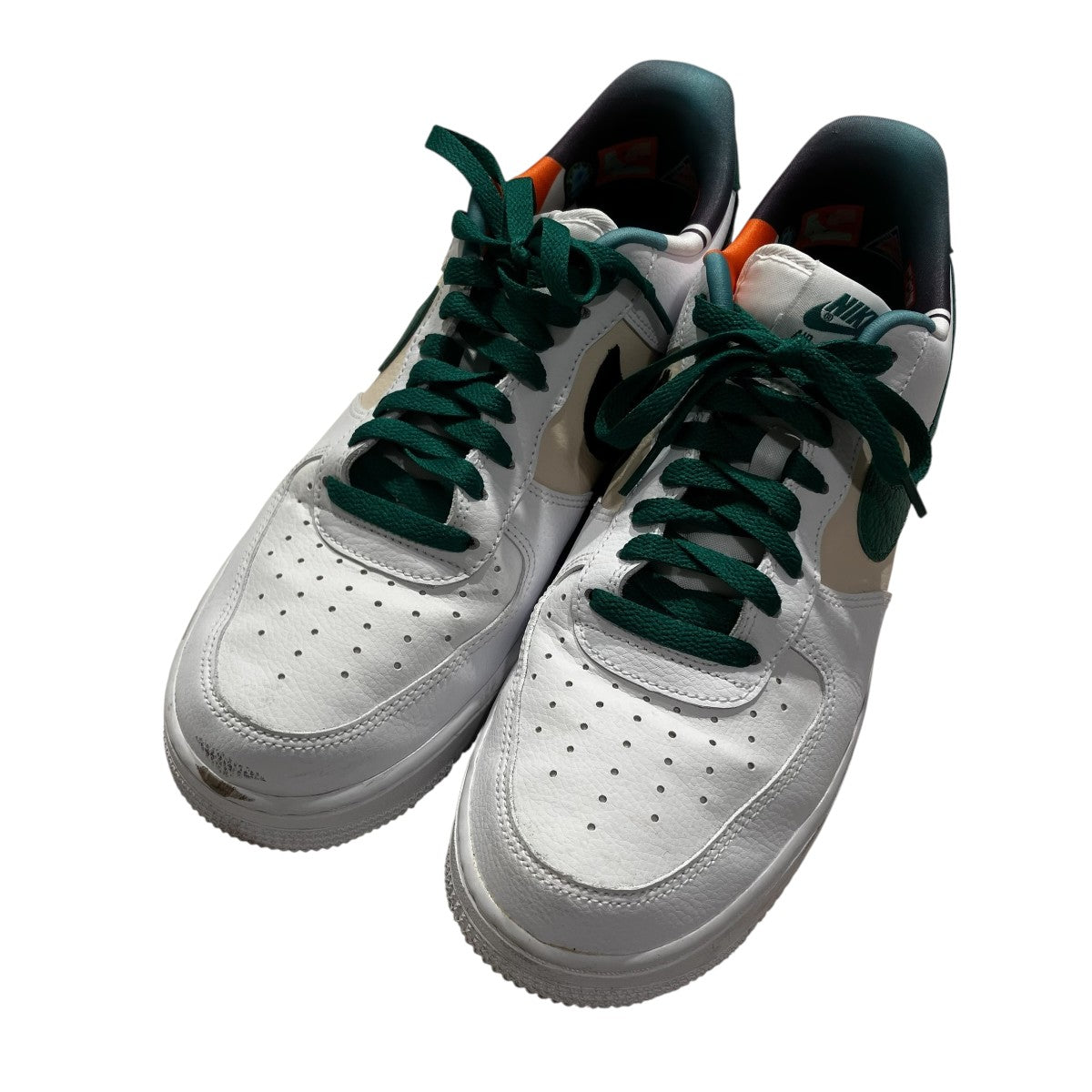 AIR FORCE 1 07 LV8 EMBローカットスニーカーDM0109-100