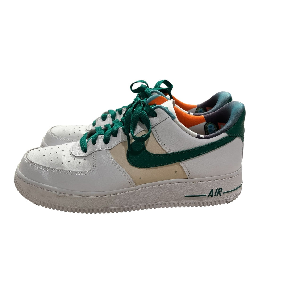AIR FORCE 1 07 LV8 EMBローカットスニーカーDM0109-100