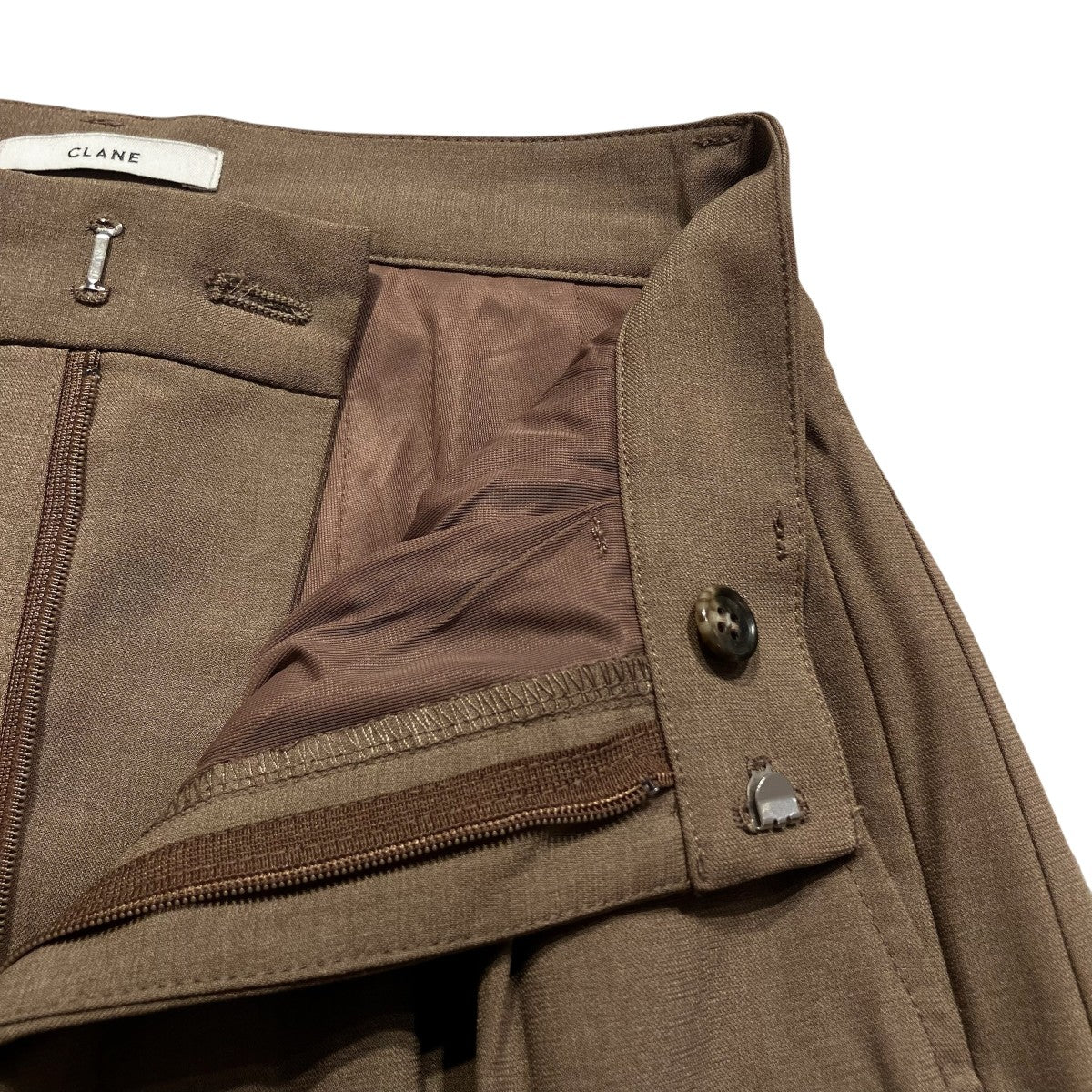 20SSBASIC TUCK PANTSスラックス18110-7021