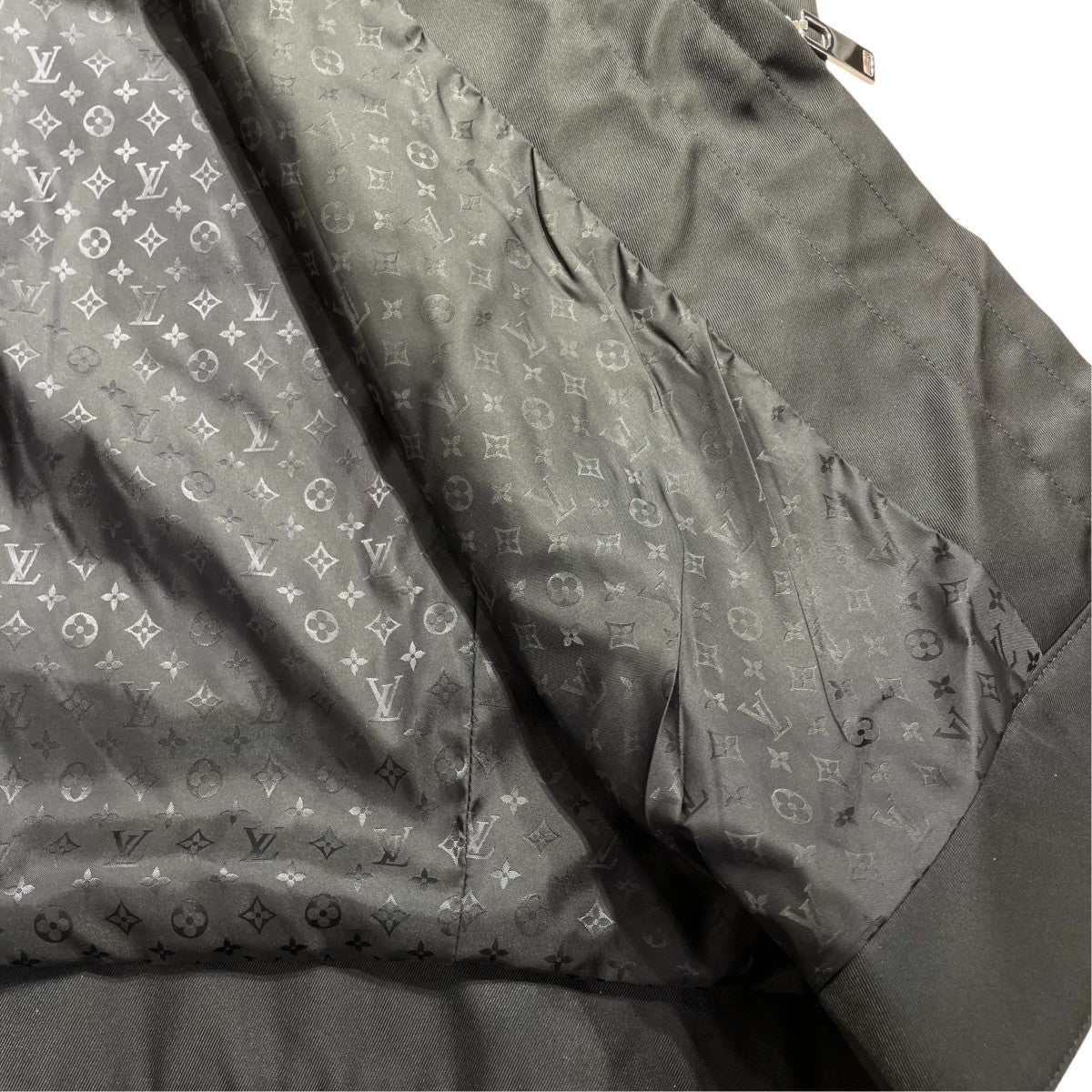 LOUIS VUITTON モノグラムナイロン中綿コートFJ0W02XTQ 古着・中古-5枚目のアイテム画像