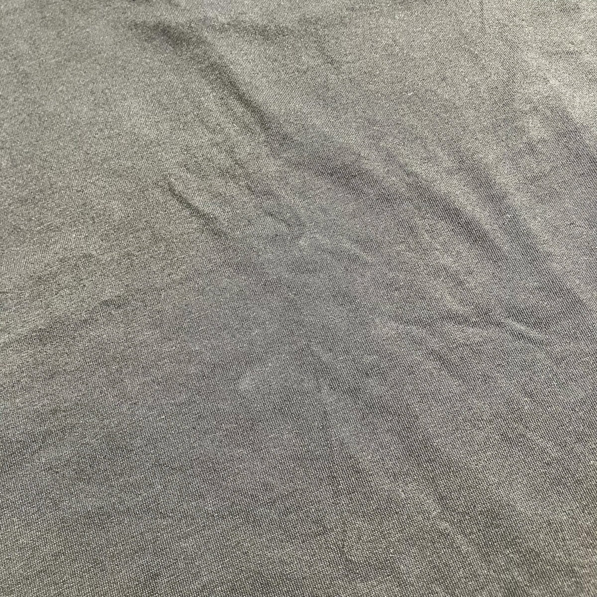 BEE刺繍VネックTシャツ733J604B0446