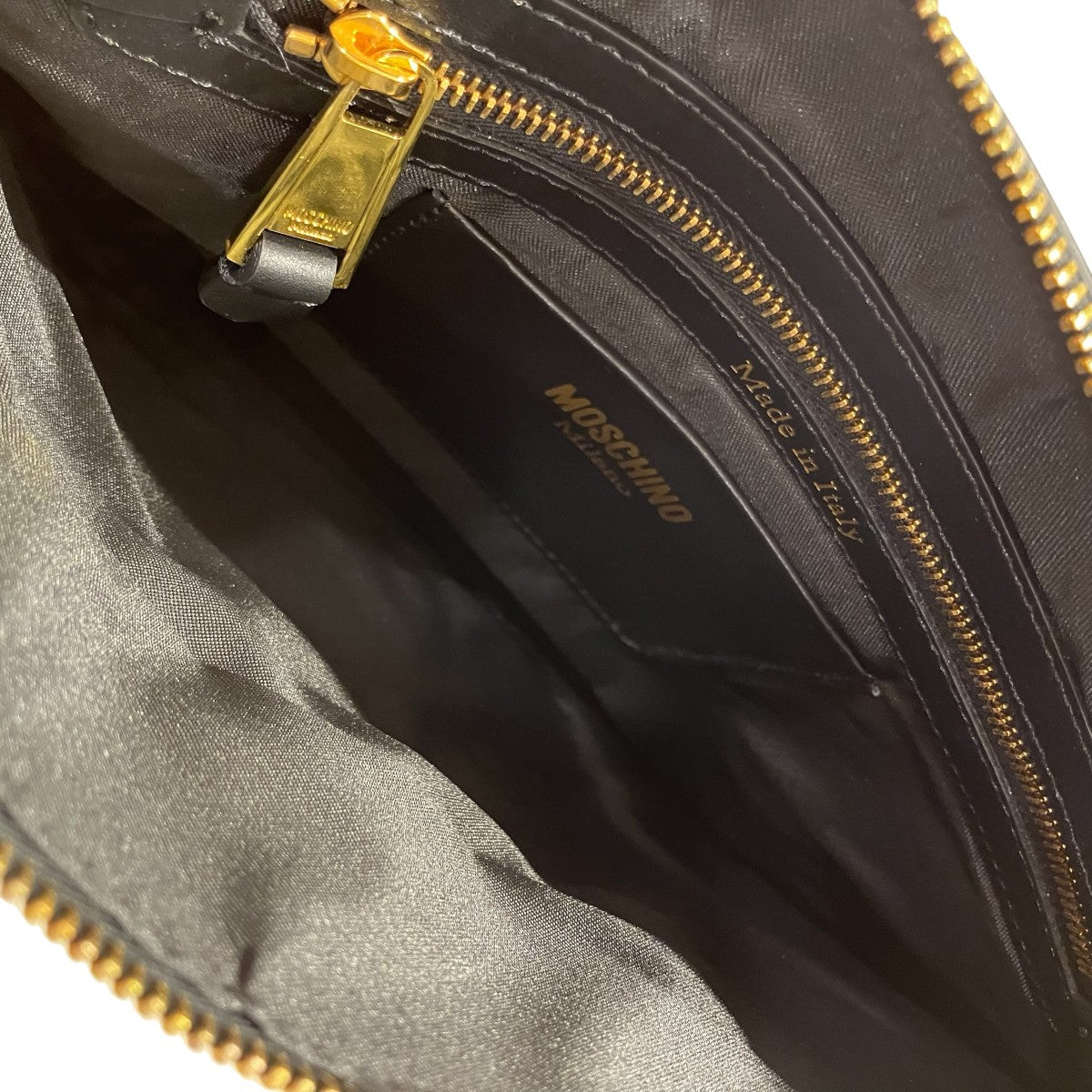 MOSCHINO ロゴ レザークラッチバッグ7A8405 古着・中古-5枚目のアイテム画像