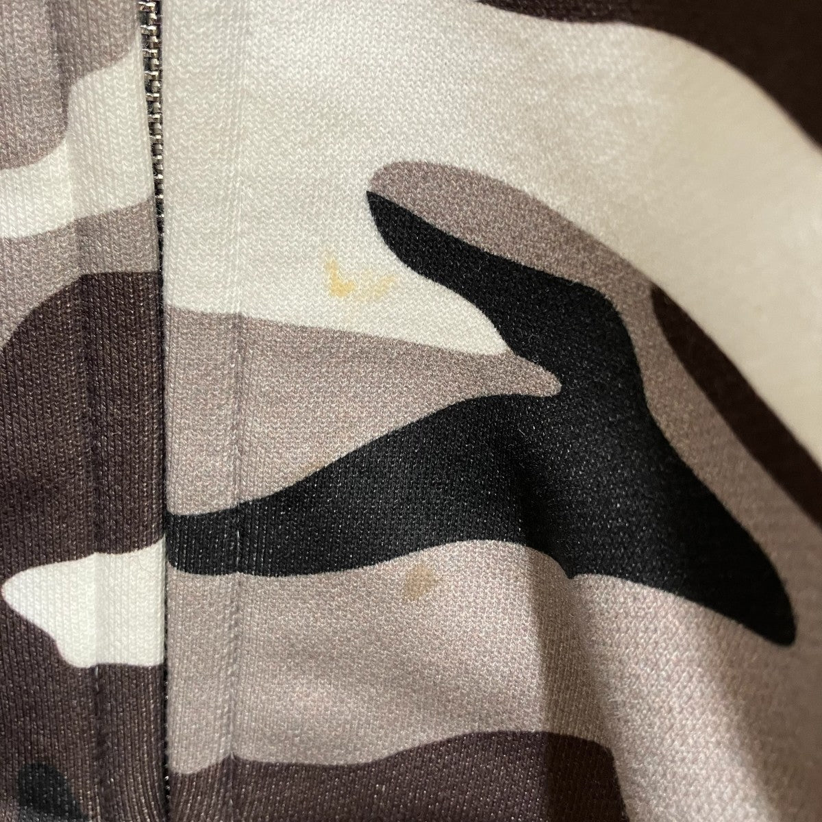 Camouflage Cross Leather Patch Zip Hoodieジップパーカー