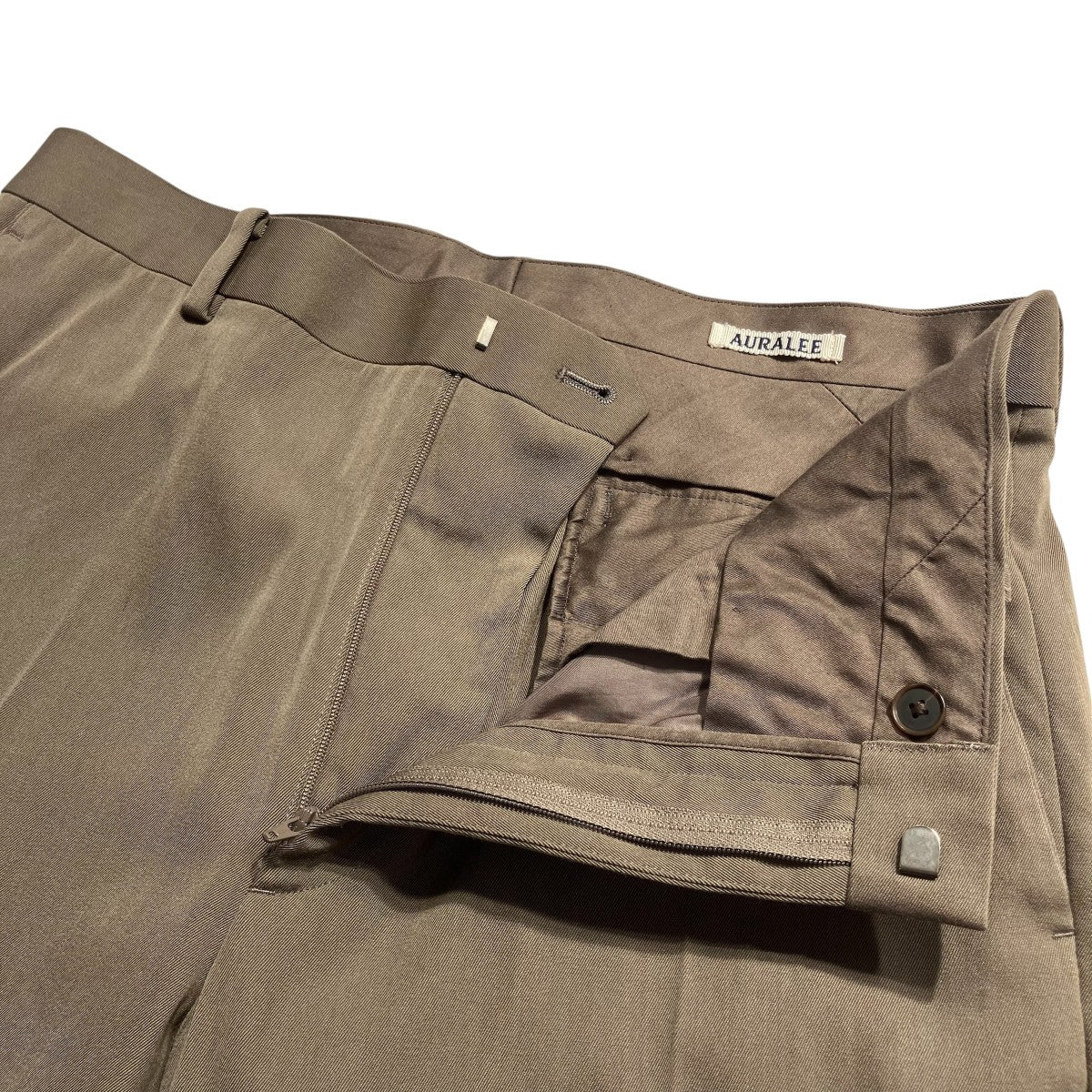24AWLIGHT WOOL MAX GABARDINEスラックスA24AP02MG
