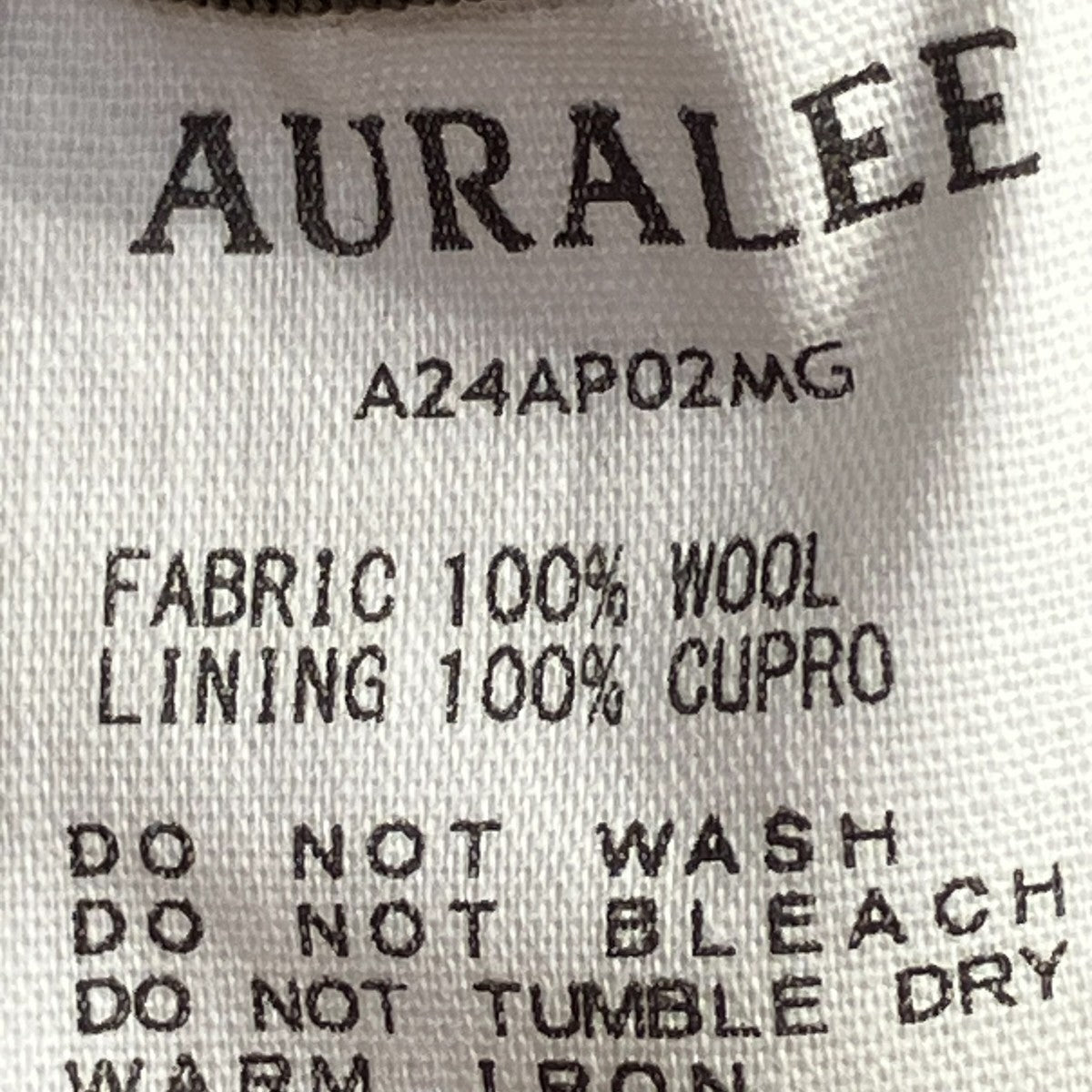 24AWLIGHT WOOL MAX GABARDINEスラックスA24AP02MG