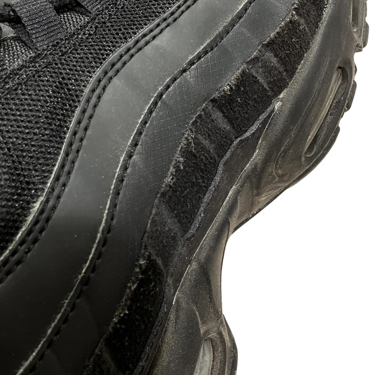 NIKE AIR MAX 95 ESSENTIAL BLACK BLACK-DARK GREYスニーカーCI3705-001