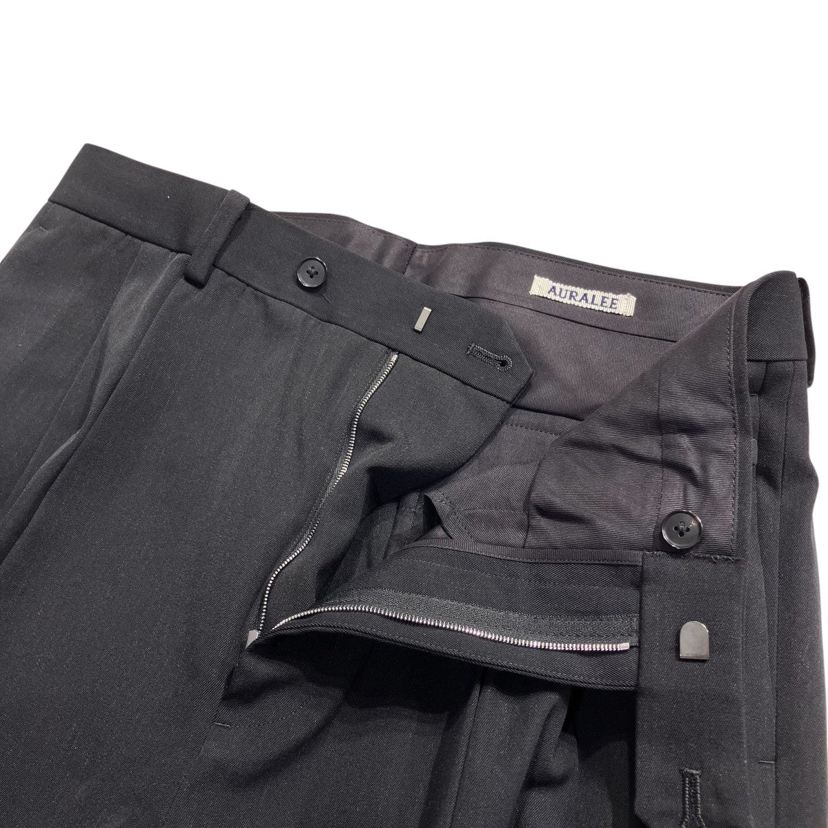 25AWLIGHT WOOL MAX GABARDINE TWO-TUCKスラックスA25AP03MG