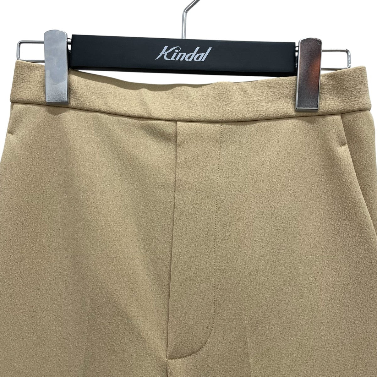 6(ROKU) BEAUTY＆YOUTH(ロク ビューティーアンドユース) サイドライン