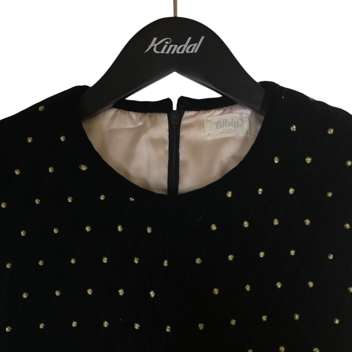 Bibiy．(ビビィ) キルティング ドット刺繍ノースリーブワンピースB21