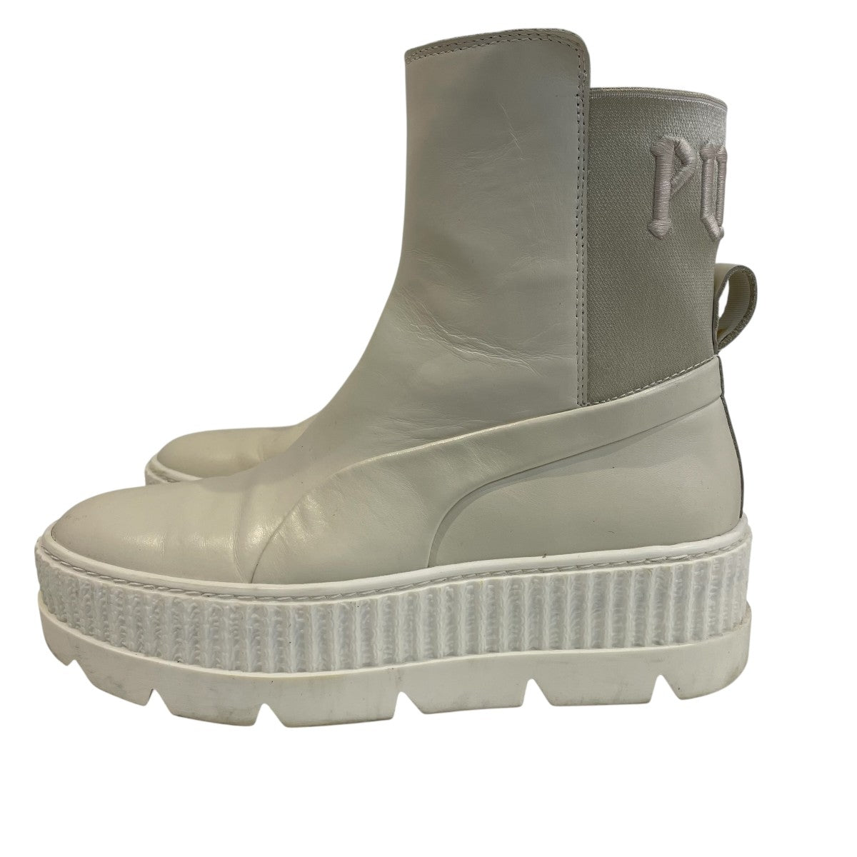 鑑定済　極上美品　PUMA×FENTY 希少コラボ　ブーツ　お買い得品　22.5 鑑定済 極上美品 PUMA×FENTY 希少コラボ ブーツ お買い得品 22.5