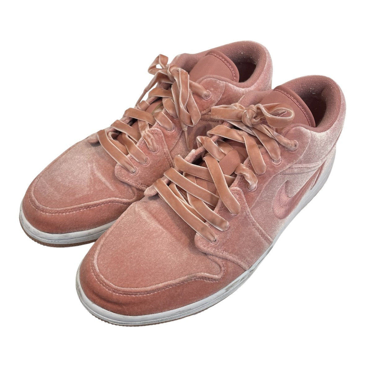 NIKE(ナイキ) WMNS AIR JORDAN 1 LOW SE RUST PINKローカット