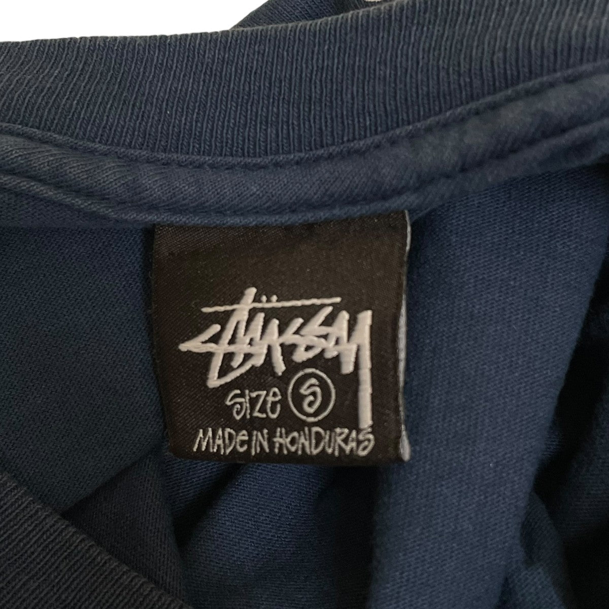 stussy(ステューシー) ロゴ刺繍半袖Tシャツ ネイビー サイズ S