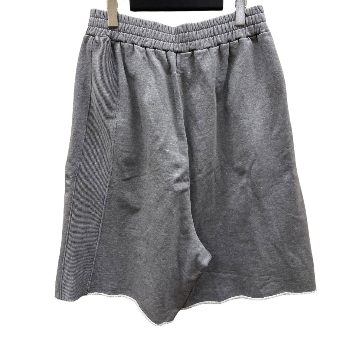 希少 新品タグ付き MM6 Maison Margiela サテン ハーフパンツ 希少 新品タグ付き MM6 Maison Margiela サテン ハーフパンツ