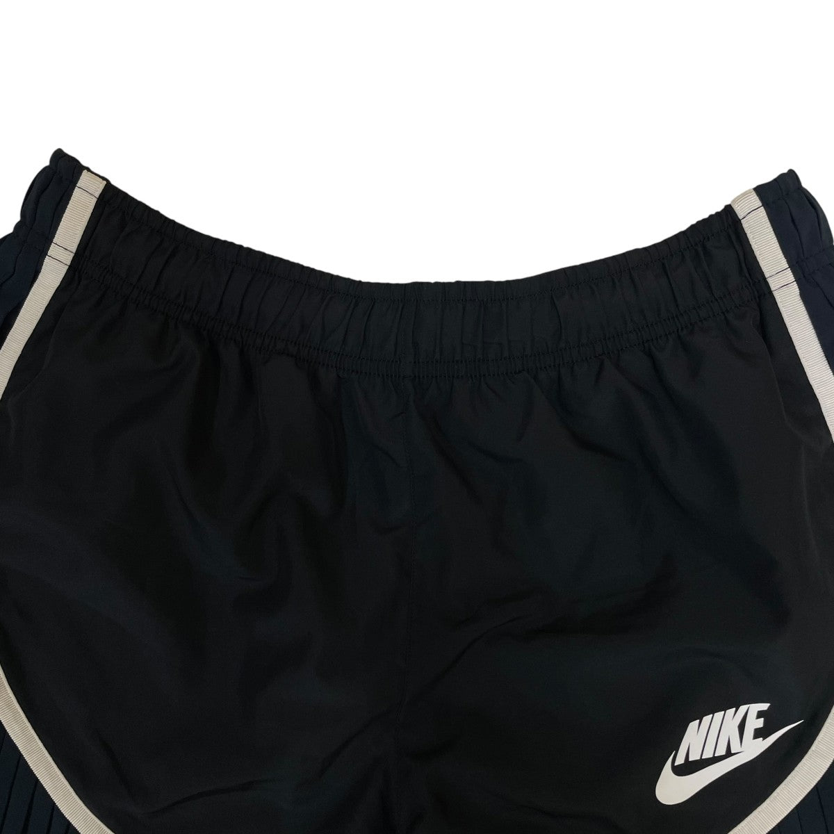 NIKE sacaiコラボ切替 プリーツ ショートパンツCD6312-010 古着・中古-3枚目のアイテム画像