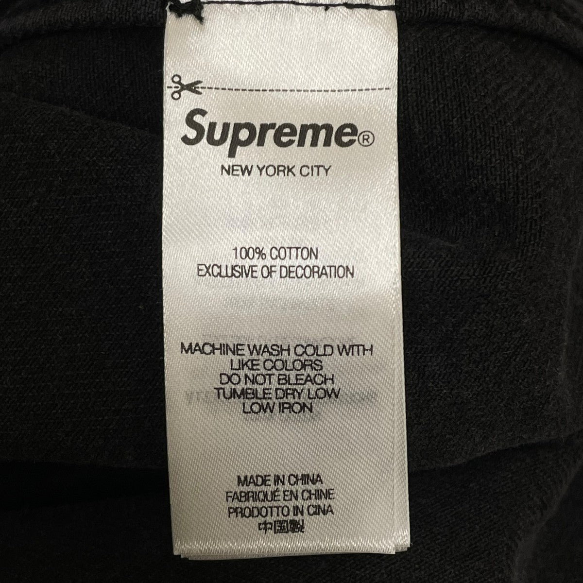 supreme スモールボックスロゴ　シャツ　ブラックデニム Supreme(シュプリーム) small box denim shirtスモールボックス