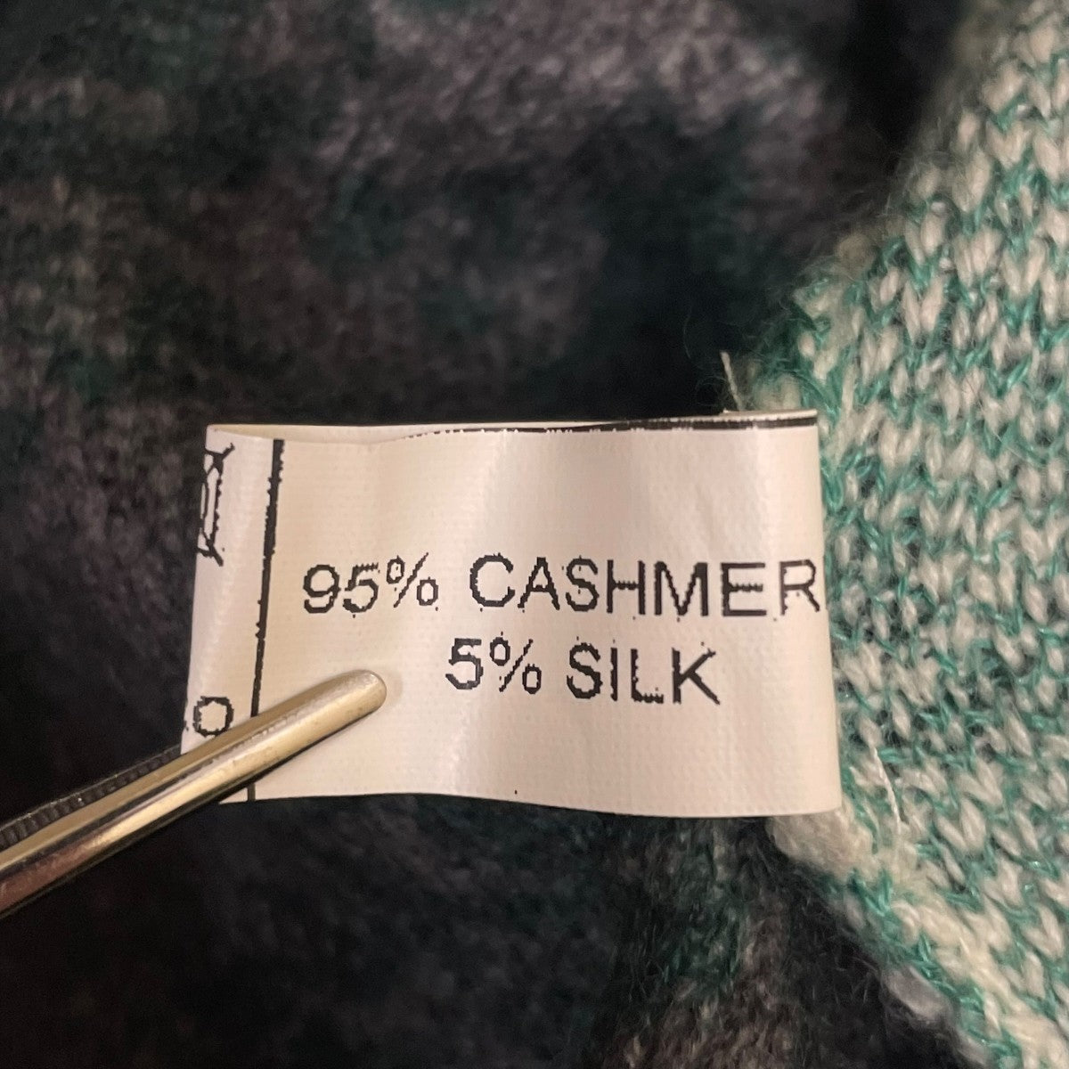 カシミヤニット総柄カーディガン