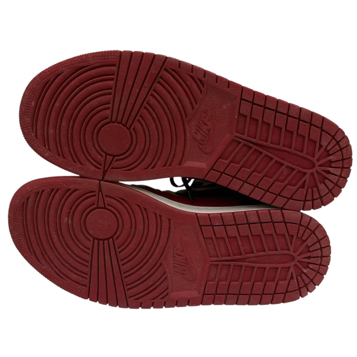 AIR JORDAN 1 MID REVERSE BREDエアジョーダン1 ミッド リバースブレッド554724-660