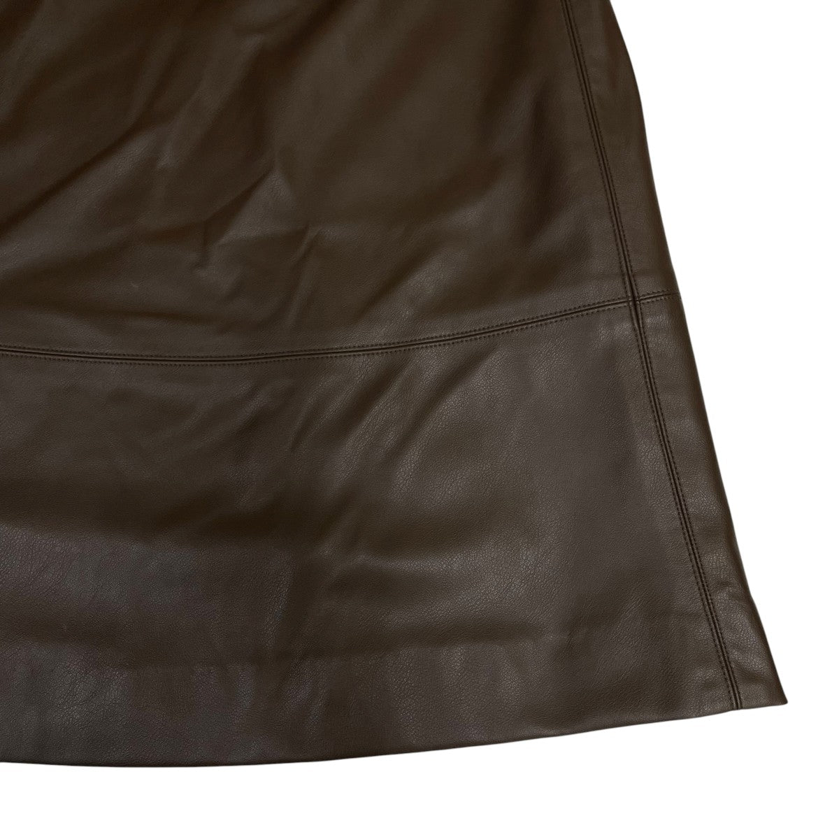 25SSフェイクレザーフレアスカート25060900106030