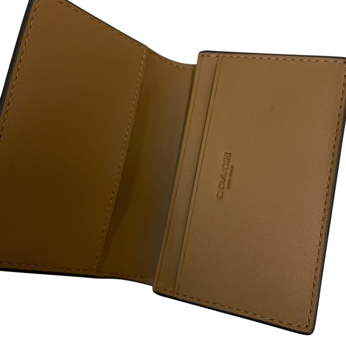 COACH(コーチ) 名刺入れ 花柄カードケース アイボリー｜【公式