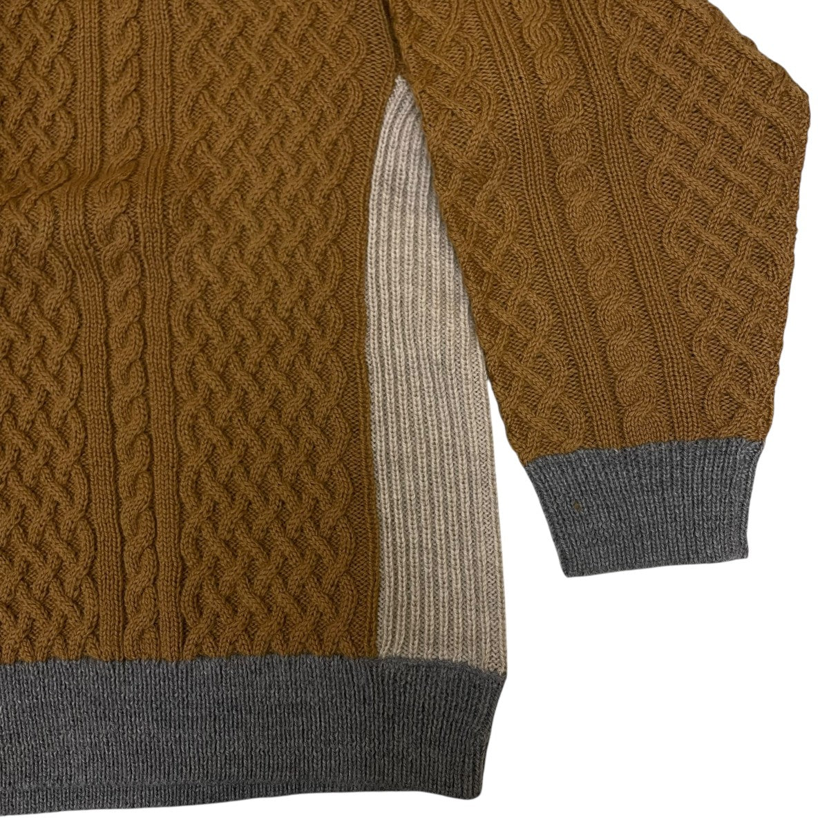 ウールケーブルニットセーター831369901692390