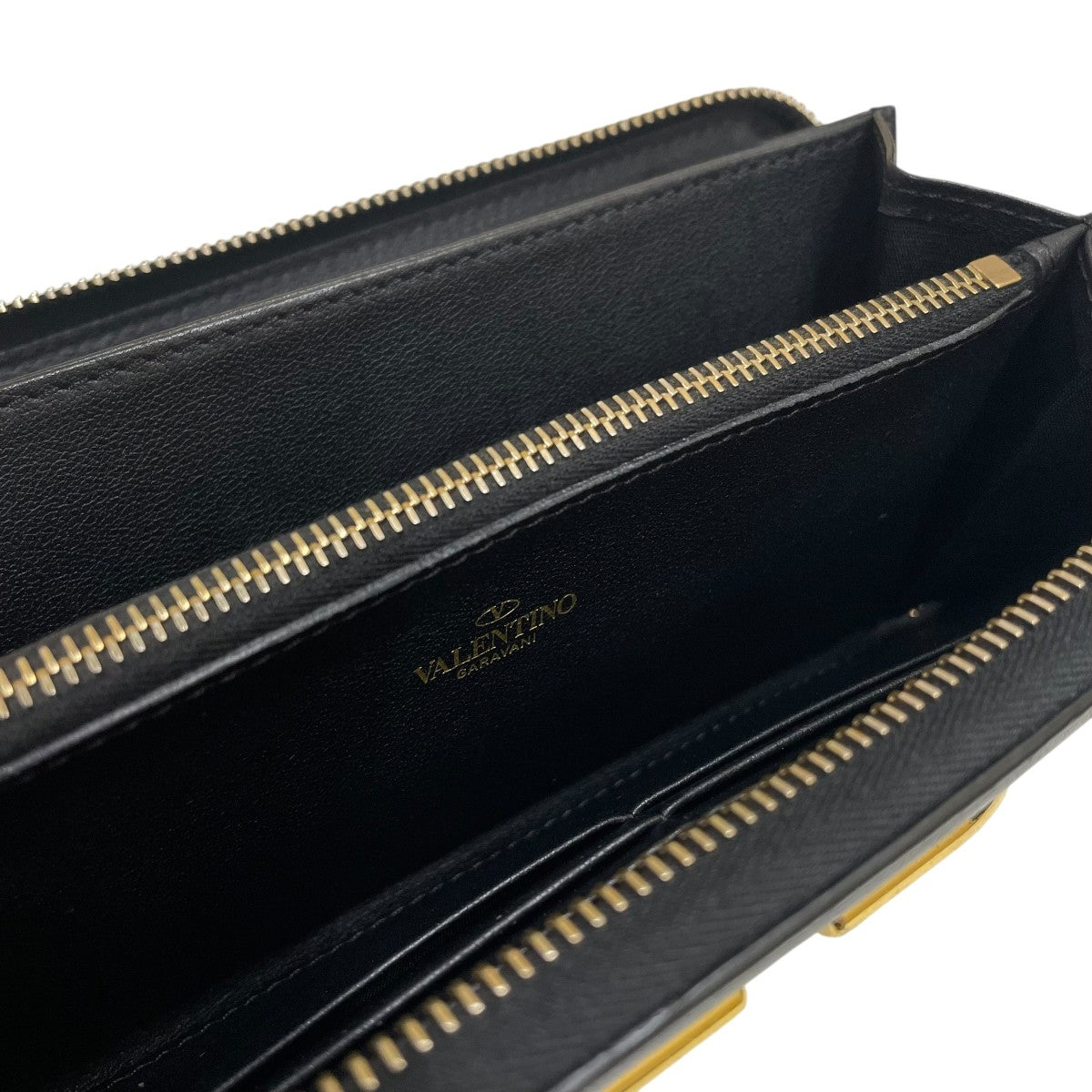 VALENTINO ブラック 長財布 アウトレット Valentino Garavani ブラック長財布 中古