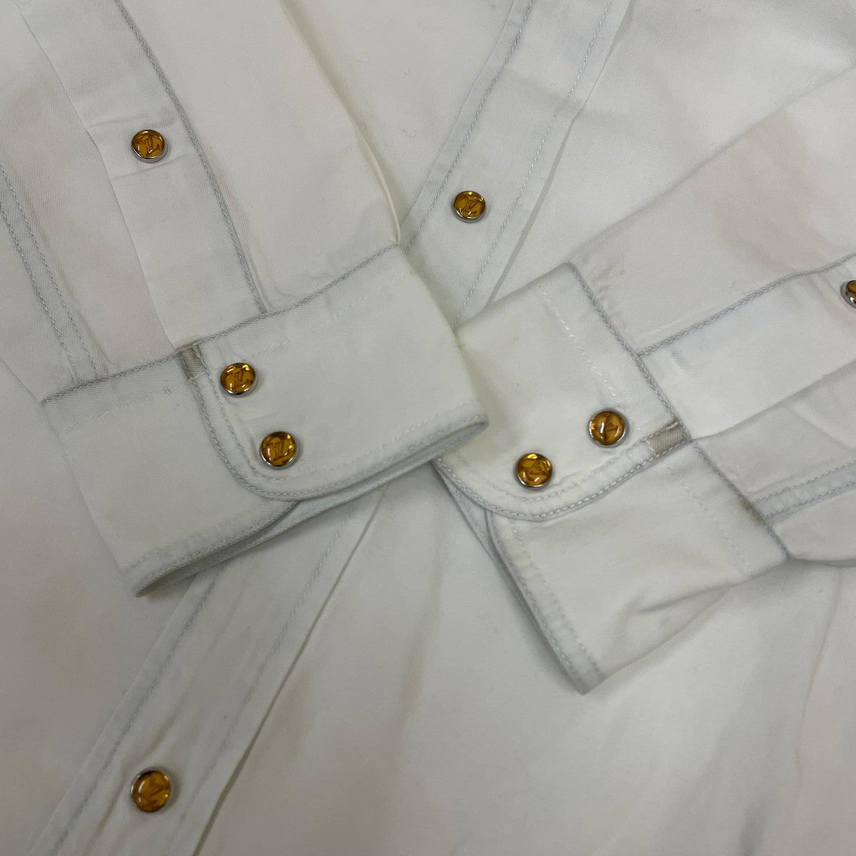 LOUIS VUITTON ロゴボタン 長袖シャツ デニムシャツ 古着・中古-10枚目のアイテム画像