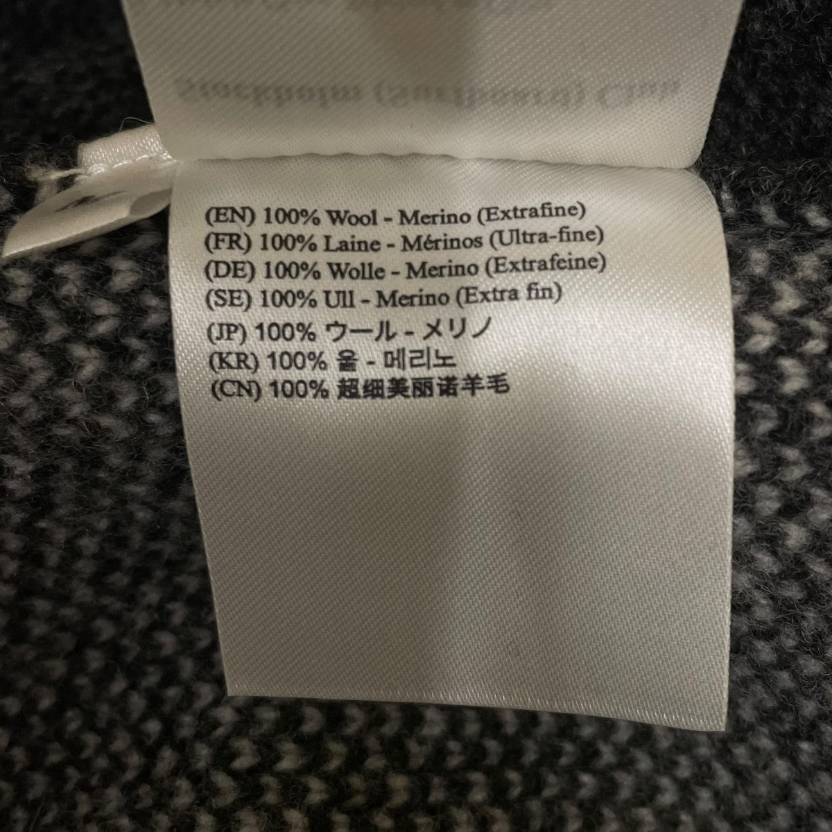 クルーネックニット