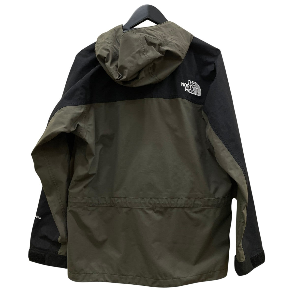 Mountain Light JacketマウンテンパーカーNP11834