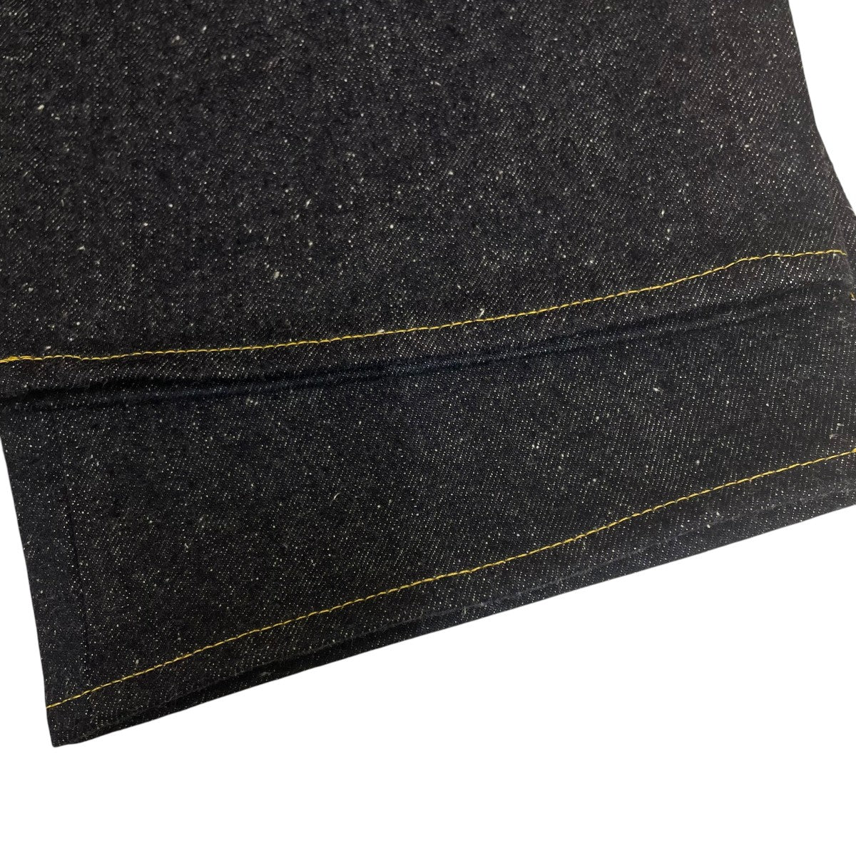 002 1942 LV JEANS ONE-WASHEDデニムパンツ