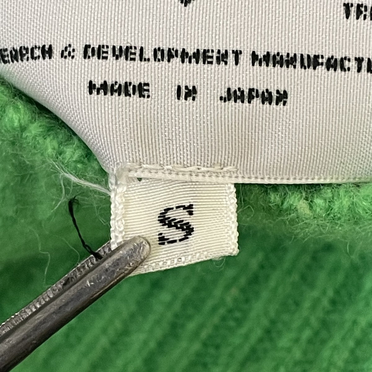 クルーネックニット