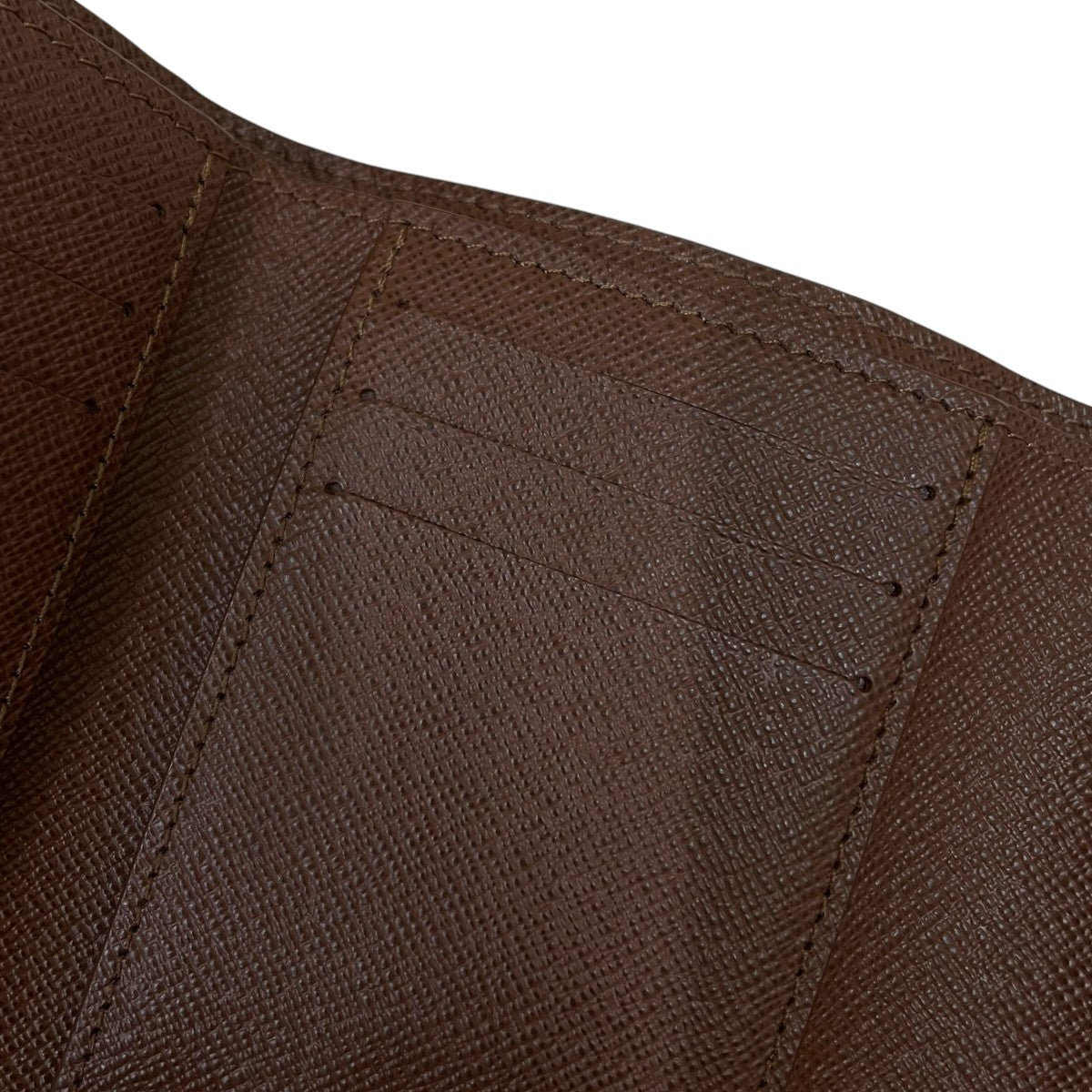 LOUIS VUITTON ポルトフォイユ・ヴィクトリーヌ3つ折り財布 カードケースM62472 古着・中古-8枚目のアイテム画像