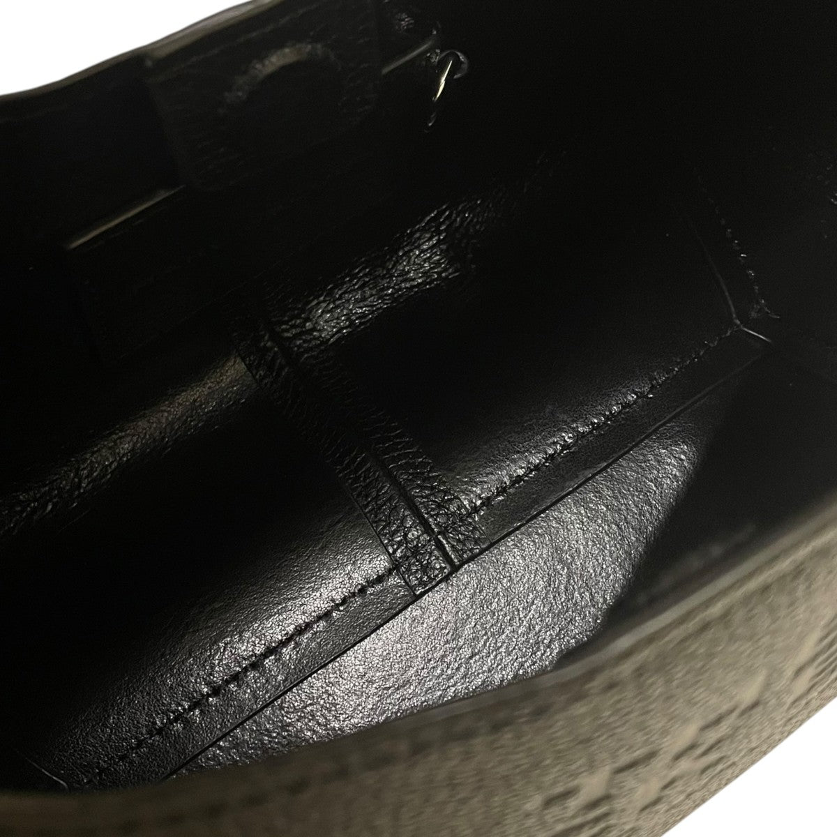THE MINI SACK BAGエンボス加工 ポーチ付き ミニハンドバッグ