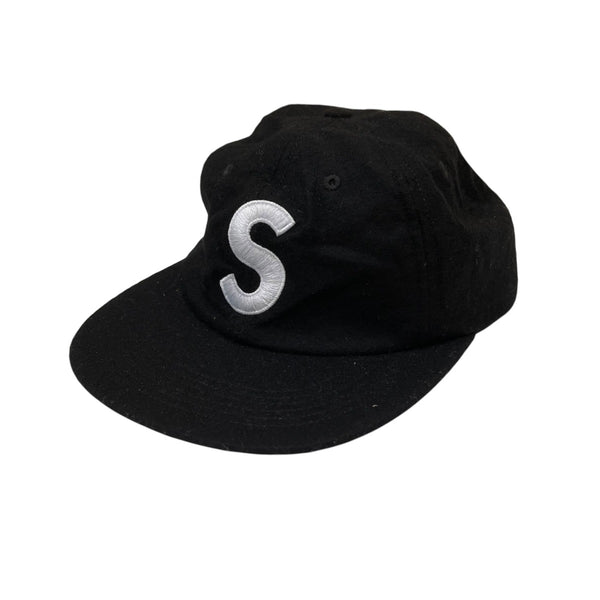 Supreme(シュプリーム) Boiled Wool S Logo 6-Panelキャップ ブラック