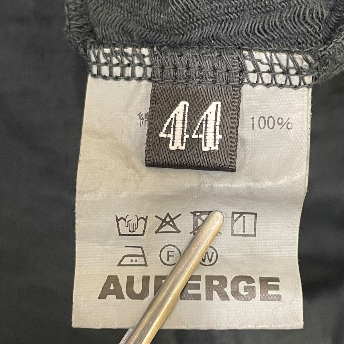 ALMAVネックTシャツ