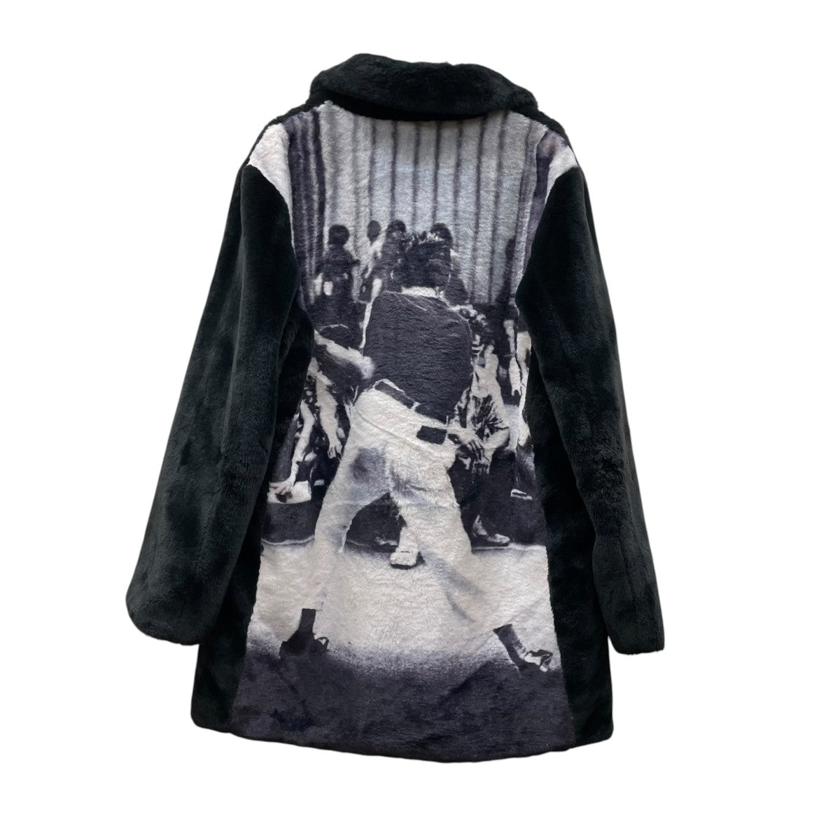 MAISON KITSUNE faux Fur Graphic CoatファーコートJM02220WA0011 古着・中古-2枚目のアイテム画像