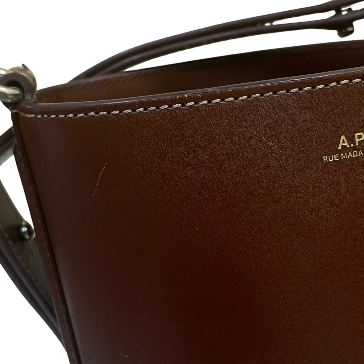 Ambre アンブルロゴ刻印 ミニショルダーバッグ