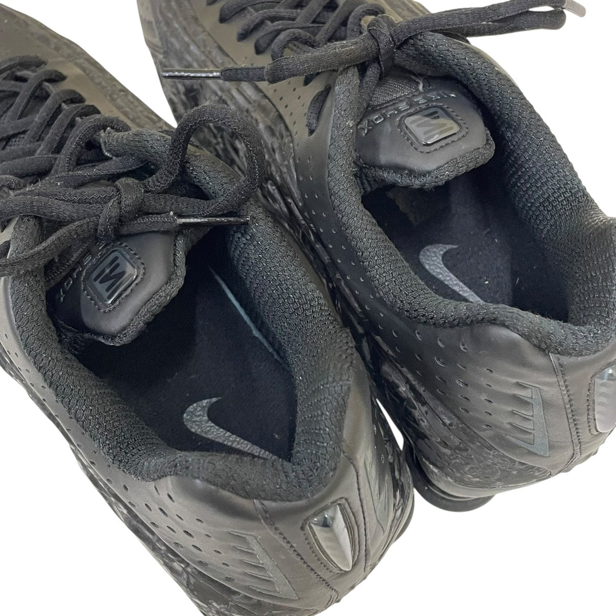 Shox R4スニーカーHV0934-002