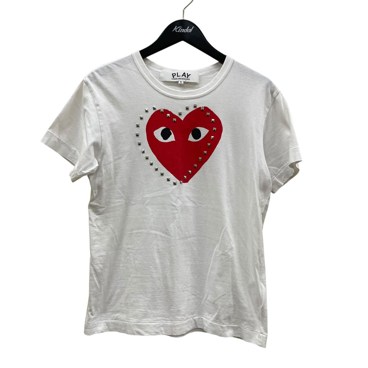 PLAY COMME des GARCONS AD2024 7 With Red Heart Emblem X Black Studs WhiteTシャツAX T803 古着・中古-1枚目のアイテム画像