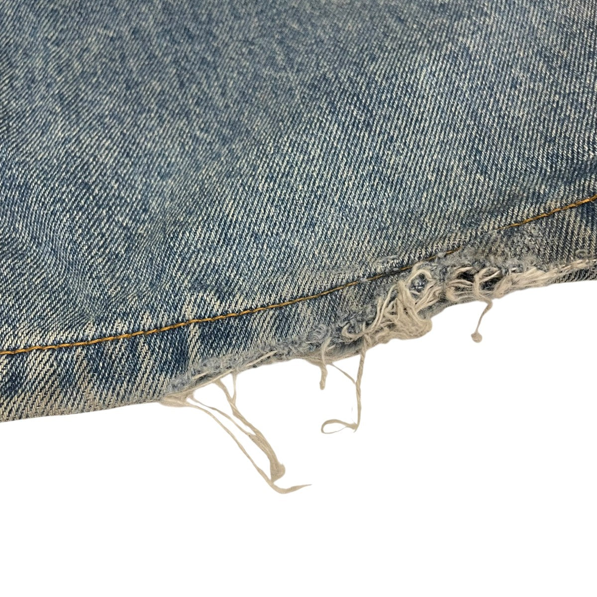 デニムパンツ