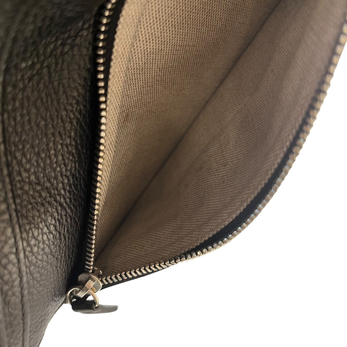 JIMMY CHOO(ジミーチュウ) スタースタッズ付き長財布長財布 ブラック