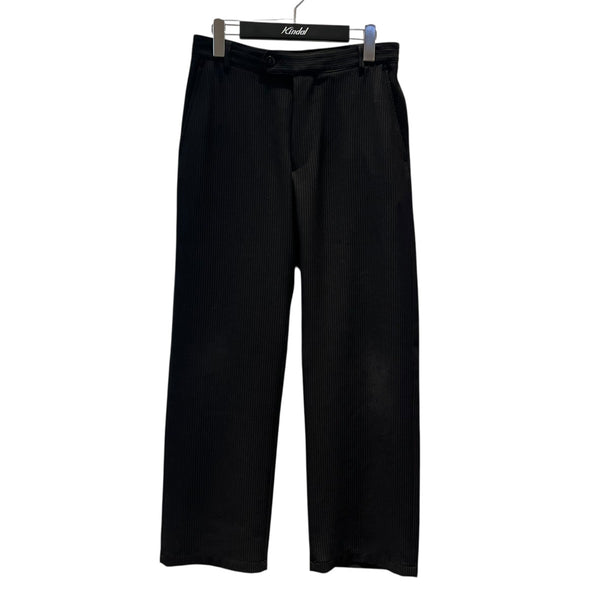 お値下げ！新品★ARMANI COLLEZIONI 黒スラックス 新品タグ付き ARMANI COLLEZIONI(アルマーニコレツィオーニ) ストライプスラックス